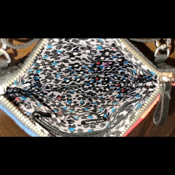 Vera Bradley RFID Blocking Winter Patchwork Pattern Crossbody Bag - Picture 12 of 15